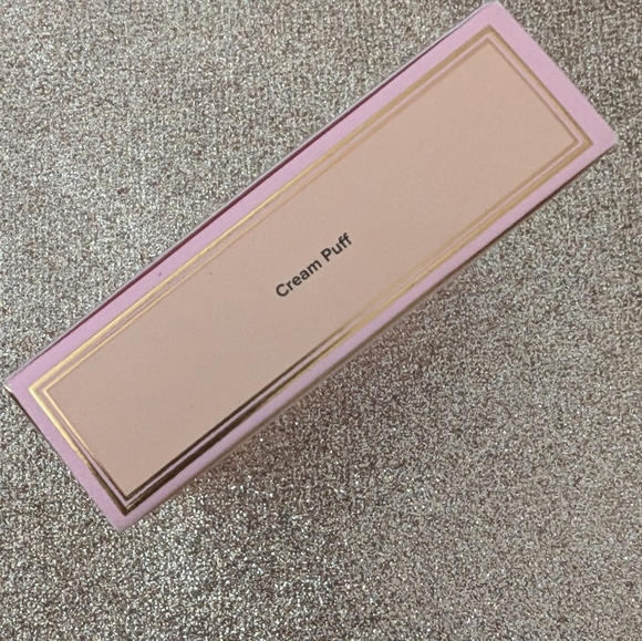 Brand new too faced face powder - Picture 3 of 3